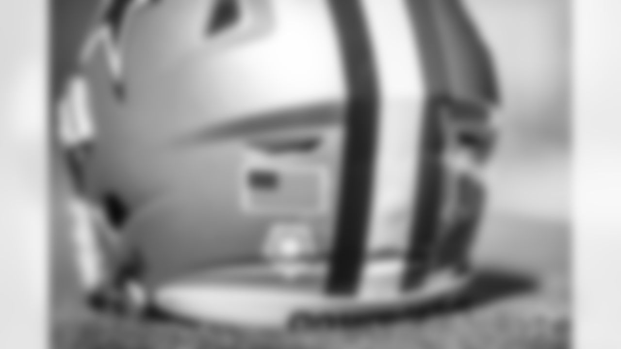 Dallas Cowboys Salute to Service Helmets | 2021