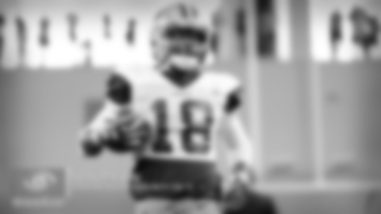 Randall Cobb has made a career of making amazing receptions, but the one he had on Jourdan Lewis might have been one of his best. Lewis, who at times has had terrible luck when it comes to defending these types of plays. He's generally in outstanding position and somehow the ball manages to end up in the receiver's hands. When Dak Prescott let go of the ball, I thought it was going to be an interception. But somehow, Cobb came back toward Lewis and then leaped over Lewis' right shoulder to haul the pass in just as Lewis was extending his arms. Cobb secured the ball and turned up the field as Lewis tumbled to the ground in disbelief.