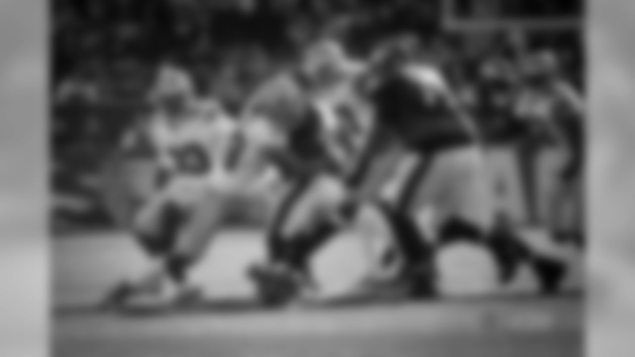 2017101_dal_brandon_carr_selects_jj22537.jpg