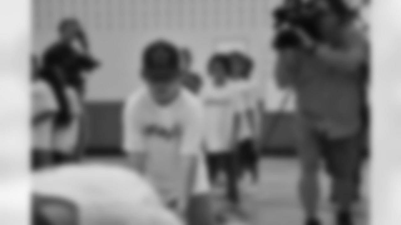 20160919_nfl_play_60_selects_jj0176.jpg
