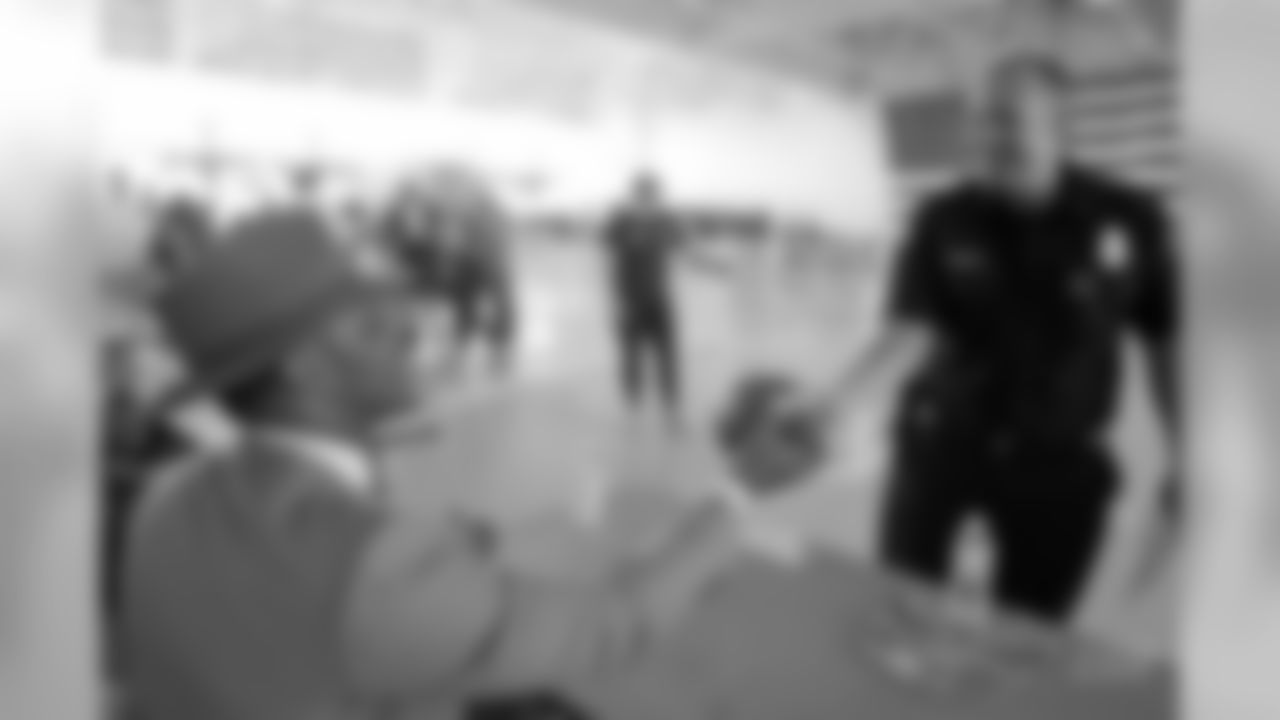 20170822_dal_pointmugu_arrival_quickies44.jpg