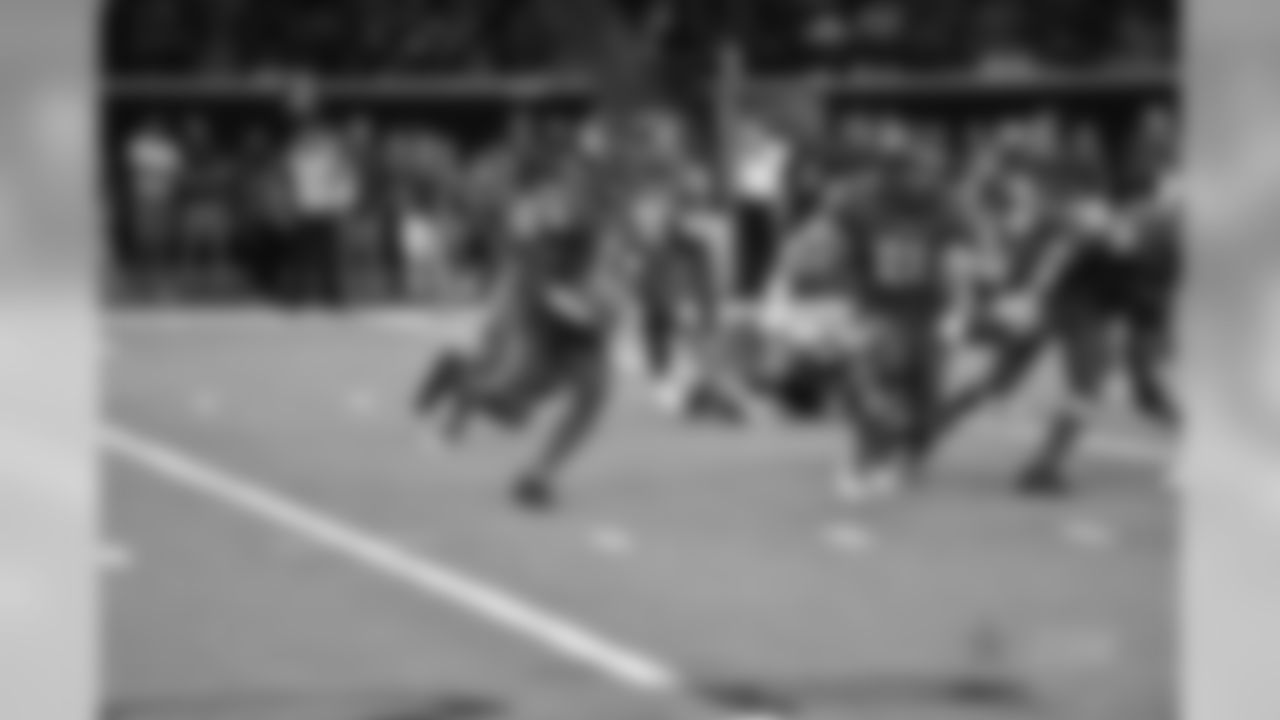 the_star_kickoff_jj1086.jpg