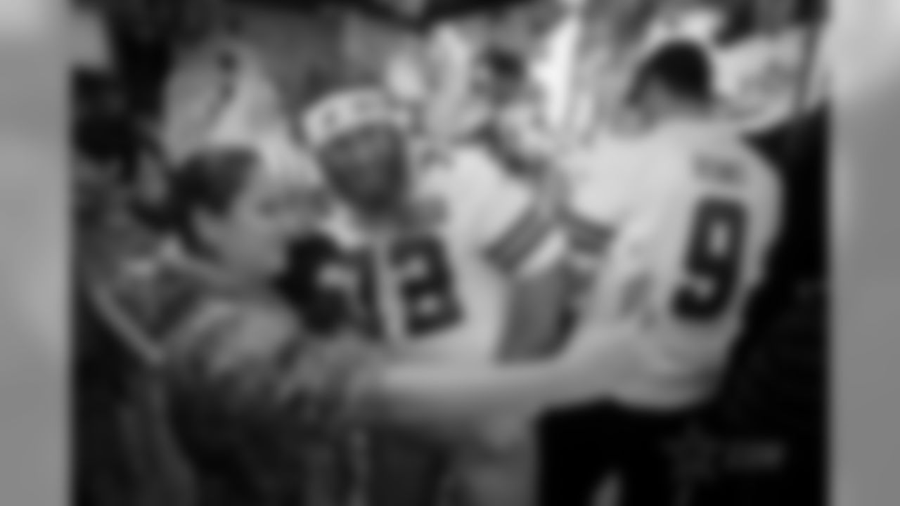 20161205_dal_childrens_hospital_visit41.jpg