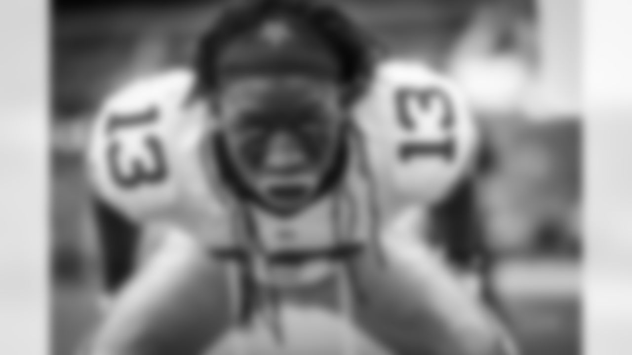 20161002_dal_vs_sf_lucky_whitehead_selects_jj1171.jpg