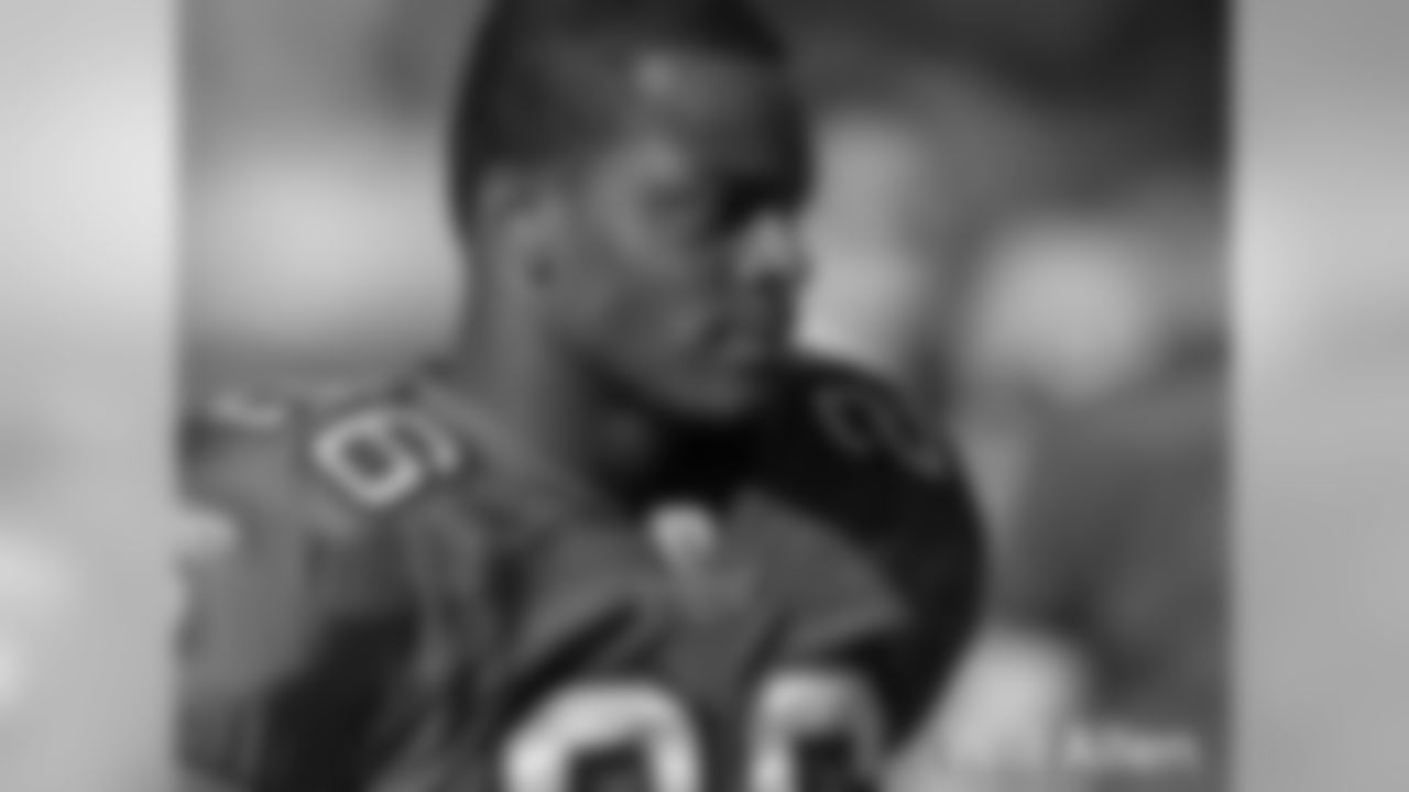 Allen was originally drafted in the fourth round (111th overall) of the 2004 NFL Draft by Tampa Bay out of Ohio State.