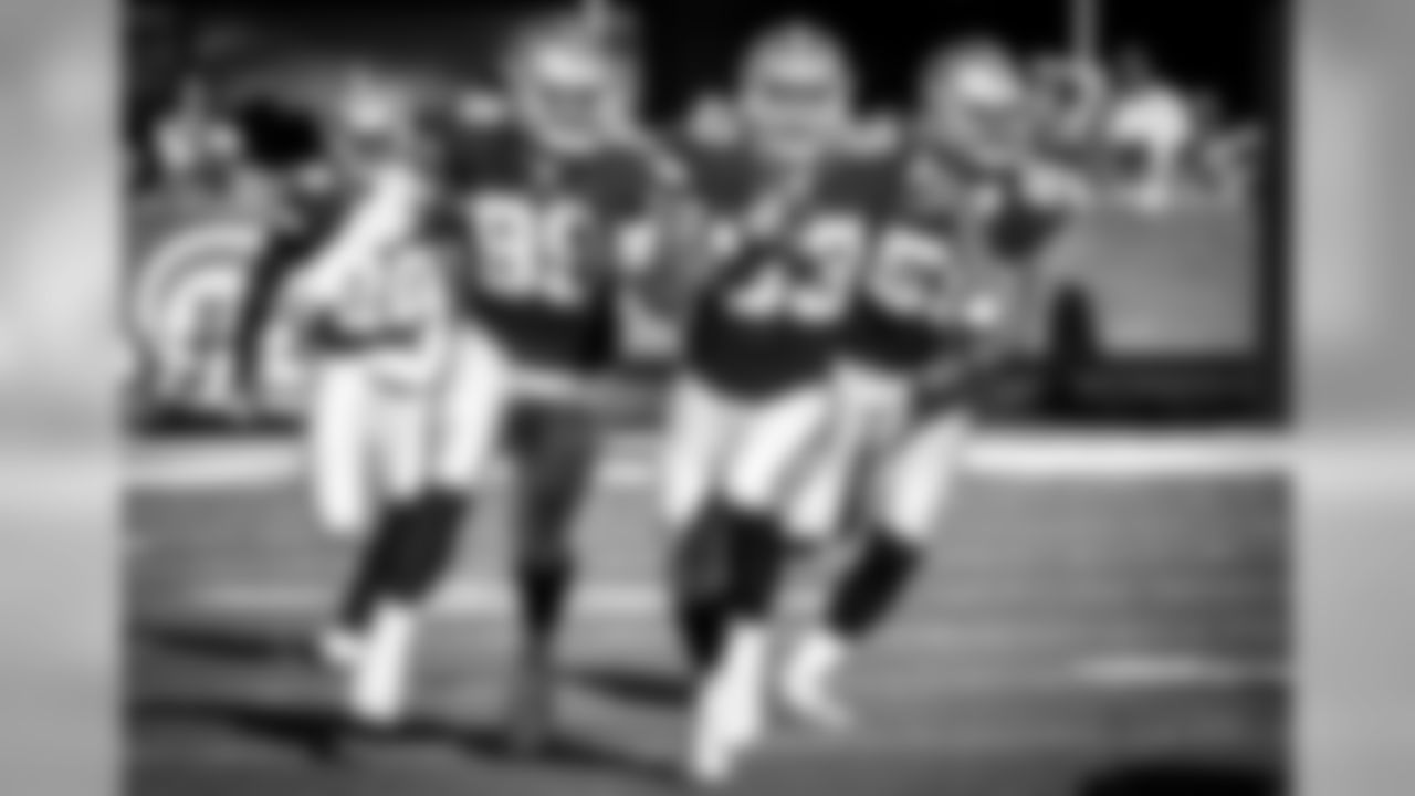 2016_cowboys_rams_mark_nzeocha_int_selects_jj1061.jpg