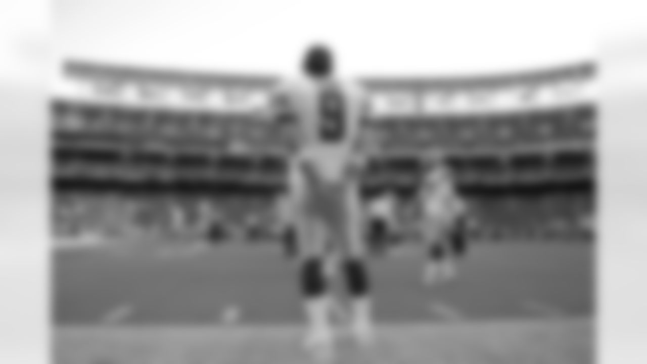 temp20140807_DAL_SD_quickies053--nfl_mezz_1280_1024.jpg
