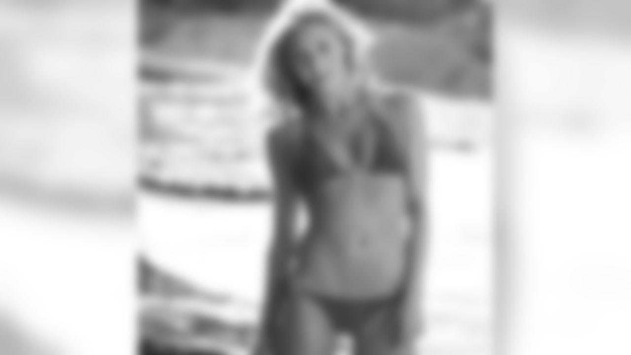 tempsydneydurso_swim2010_01.jpg