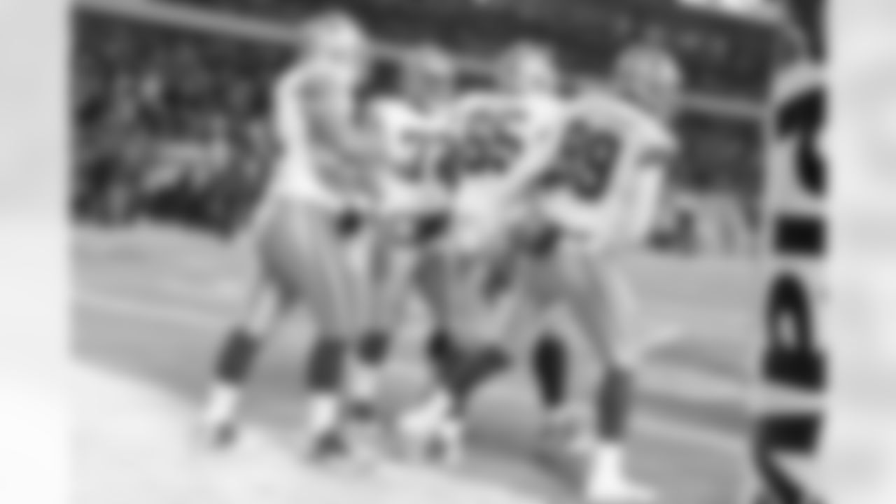 offense_20141204_dal_chi_quickies243.jpg