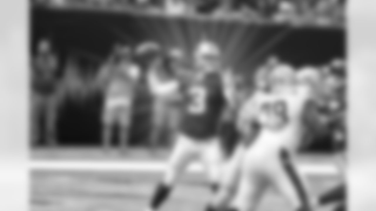 20151004_dal_no_quickies207.jpg