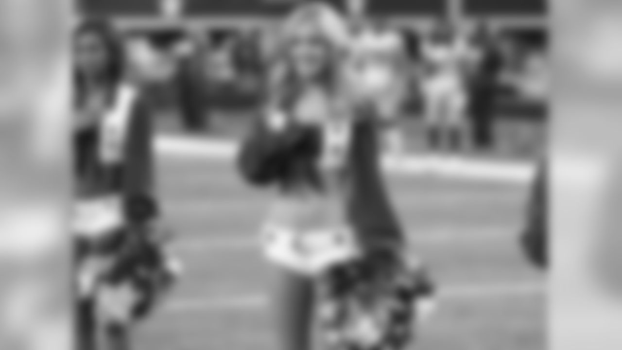 tempCheers_121713_3.jpg