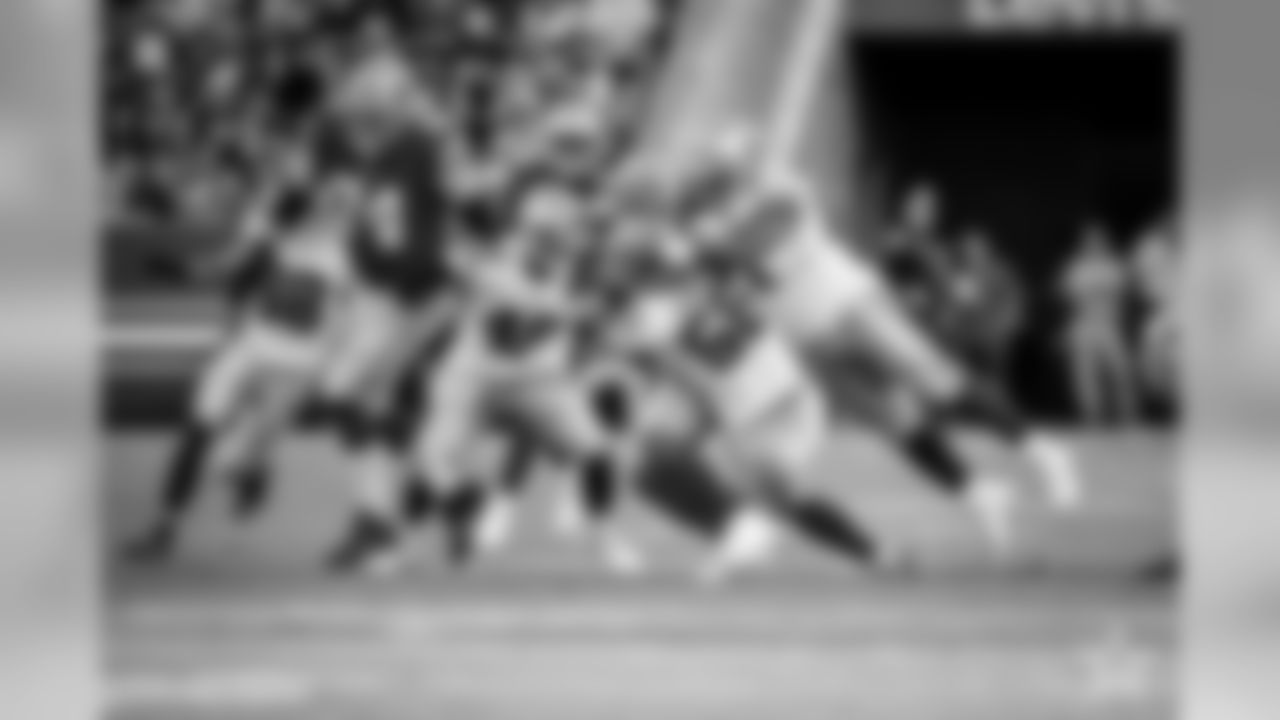 Datone Jones – His injuries kept him from participating much in 2018 but the Cowboys do like his versatility and pass-rush ability from the interior. Will be a numbers game if they decide to bring him back.