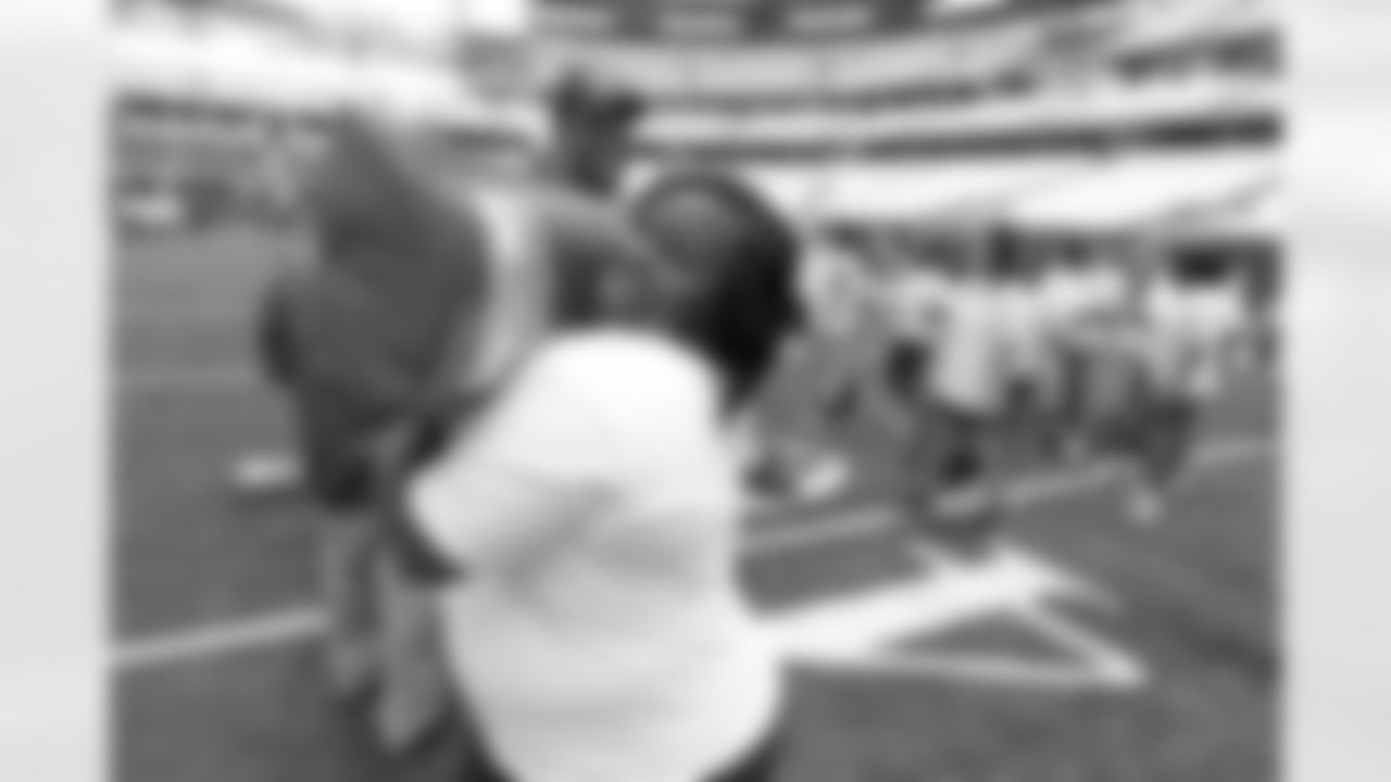 temp20140816_DAL_Moms_Safety_Clinic_quickies111.jpg