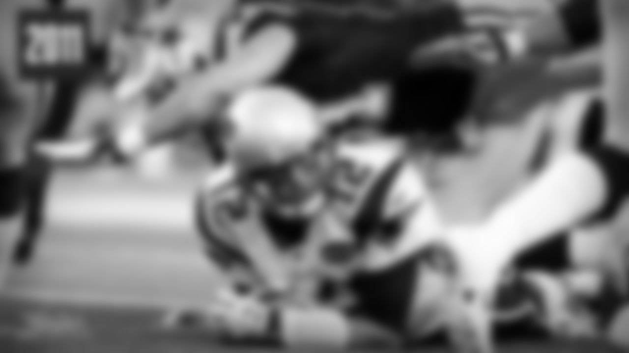 Brady's Stats: 27-41 passing, 289 yards, 2 TD, 2 INT, 82.3 QB rating
