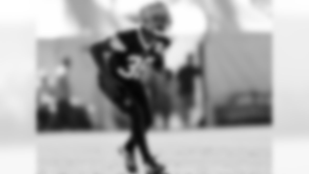 Ahmad Dixon