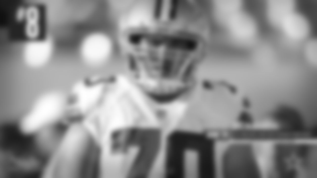 8. Zack Martin (2014) – The first-round pick joined Calvin Hill as the only two offensive rookies to earn All-Pro selections for the Cowboys. Martin's arrival seemed to put the Dallas O-Line to another level as the offense cruised to a 12-4 season and he helped DeMarco Murray to a franchise-record 1,845 rushing yards.
