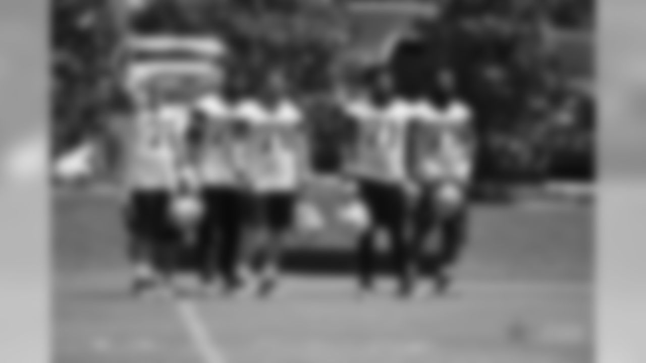 20170615_mini_camp_o_line_selects_jj10764.jpg