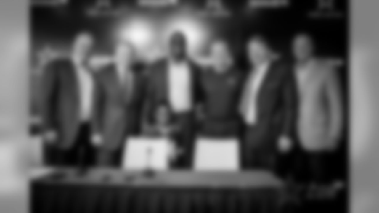 20170424_demarcus_ware_retirement_presser_selects_jj10400.jpg