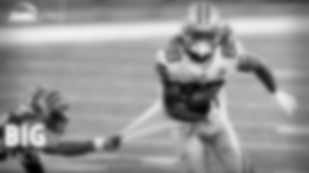 Lamb is seventh in the NFL for third down receptions
Even as a rookie, Ceedee Lamb has been a reliable target for whoever is at quarterback for the Cowboys this season, especially in high-leverage situations. On third down this season, Lamb currently has 21 receptions, seventh most in the NFL, while 15 those grabs that have resulted in a first down. Lamb is second on the team with four touchdown receptions and ranks second among all rookies with 61 grabs this season.