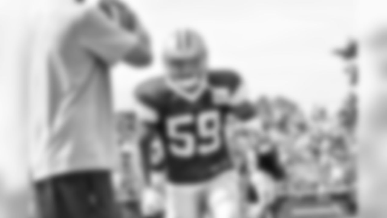 08022015_training_camp_afternoon_hitchens_jj799.jpg