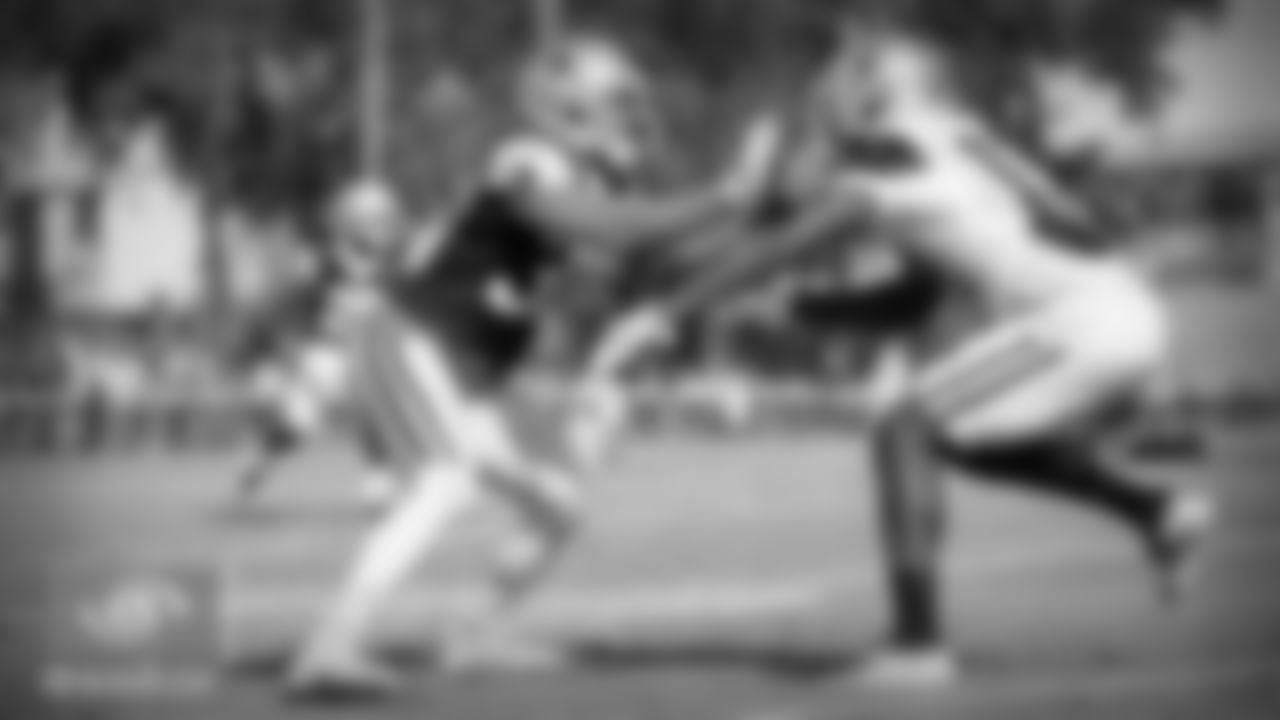 How good was the coverage by Kris Richard and Greg Jackson's secondary during 7-on-7? It was so good that without a pass rush Dak Prescott and Cooper Rush had to scramble just to keep plays alive, and even then they had trouble finding a receiver to get the ball to. There were several snaps where Prescott and Rush had no choice but to just unload the ball. In 16 total snaps across first, second and third string, the secondary allowed only four touchdowns. It was a struggle for the offense to get any type of rhythm during the period.