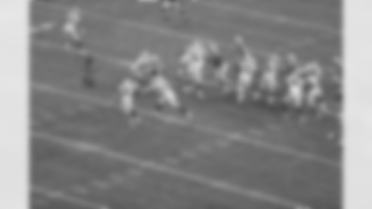 temp20131215_GB_DAL_quickies199.jpg