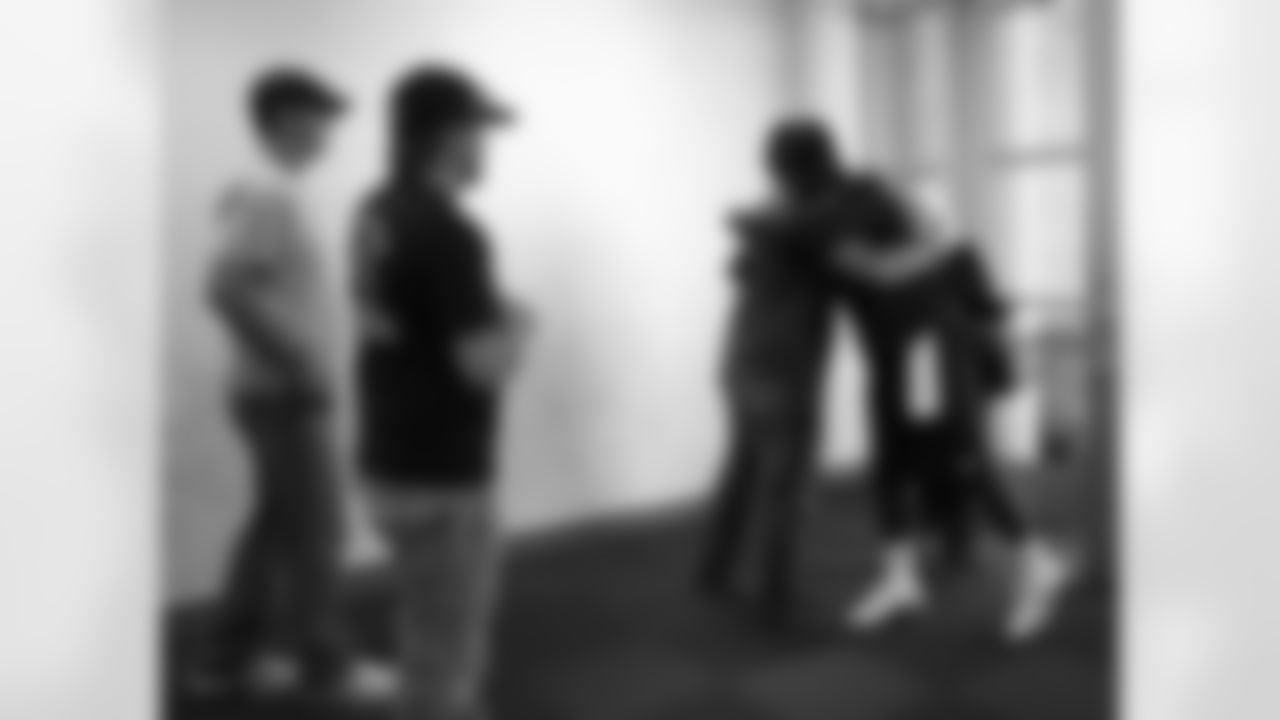 tempJasonAldean_050713_010.jpg