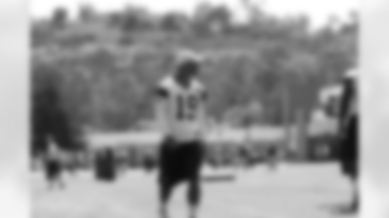 tempChargersCowboysPractice_082012_05.jpg