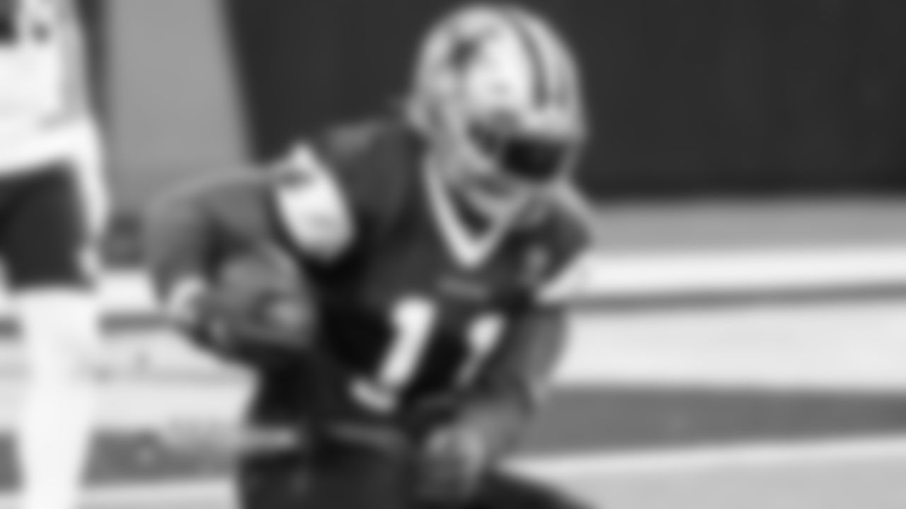 Parsons-Pitts II
"A little PA rivalry," Micah Parsons said. "That's all."
The Cowboys rookie linebacker is referring to his high school battles with Falcons rookie tight end Kyle Pitts in the state of Pennsylvania.
Led by Pitts, Archbishop Wood beat Parsons' Harrisburg squad in the 5A state title game five years ago.
"That still hurts," Parsons said.
As expected, both players have made an immediate impact for their respective NFL teams. Parsons, the 12
th overall pick in April's draft, is tied for the most sacks on the Cowboys' defense (5.0). Pitts, the fourth overall pick, leads the Falcons in catches (57) and receiving yards (546) with one touchdown.
"Kyle's my guy," Parsons said. "We've got history, playing in high school against each other and we trained down in LA with each other. … It's going to be a really good game and I'm really excited to play him because I know how good he is."
-Rob Phillips (11/10)