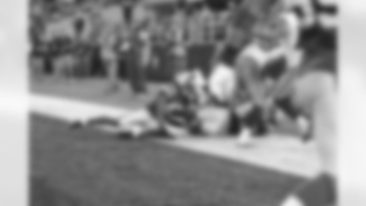 temp20131215_GB_DAL_quickies250.jpg