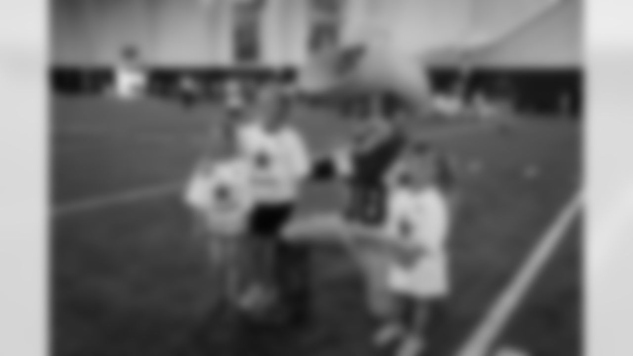 tempClinicWest_061713_007.jpg