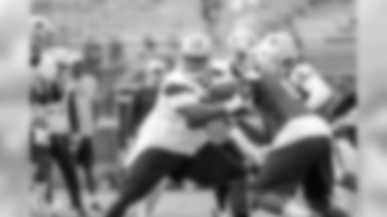 Marcus Martin – A toe injury kept him sidelined all season. With the signing of Su'a-Filo, and perhaps the return of Frederick, which would put Looney back into the guard rotation, it's unlikely the Cowboys would try to bring him back.
