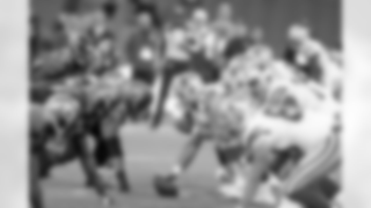 london_line_scrimmage_dal_jax_quickies096.jpg