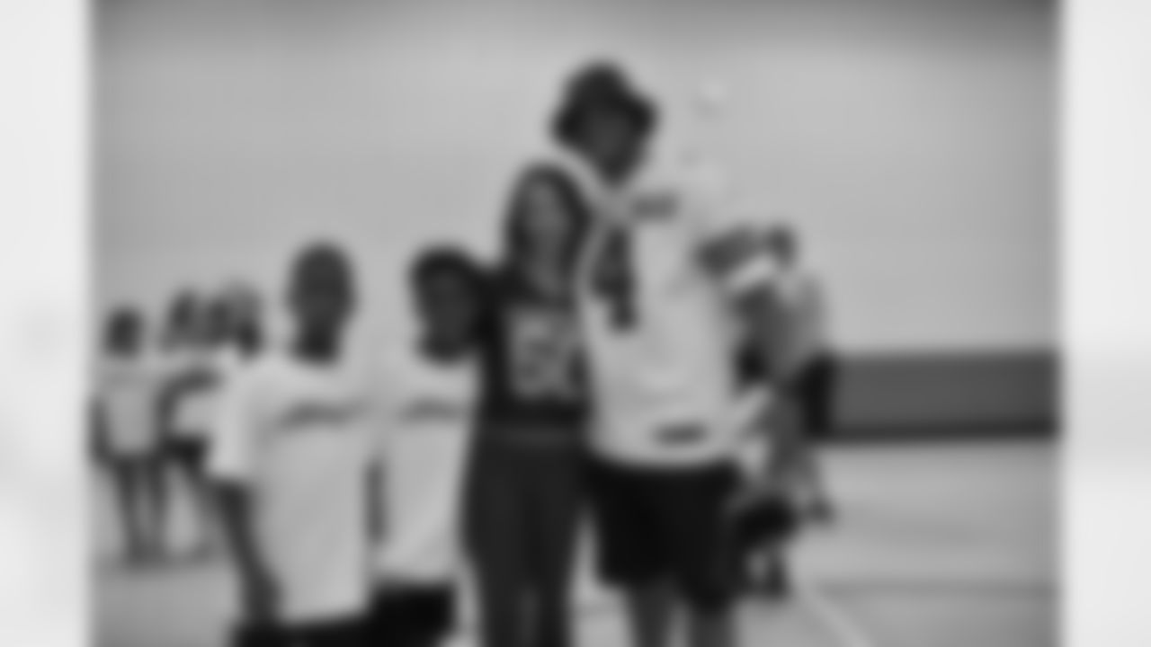 20160919_nfl_play_60_selects_jj0195.jpg