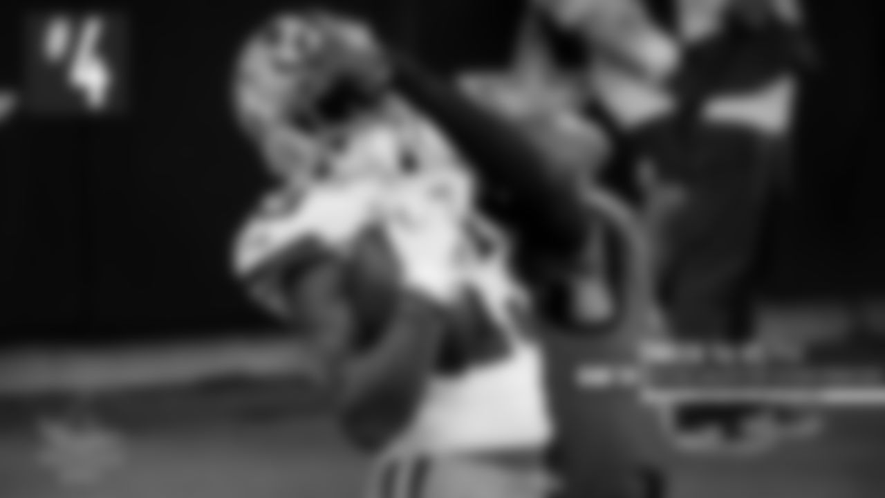 4. Week 16 vs. PHI – A positively Dez Bryant-like play, Gallup skied over his coverage on a back shoulder ball for his second touchdown of the day. The score put the Cowboys up, 20-17, showing off Gallup's ability with the ball in the air.