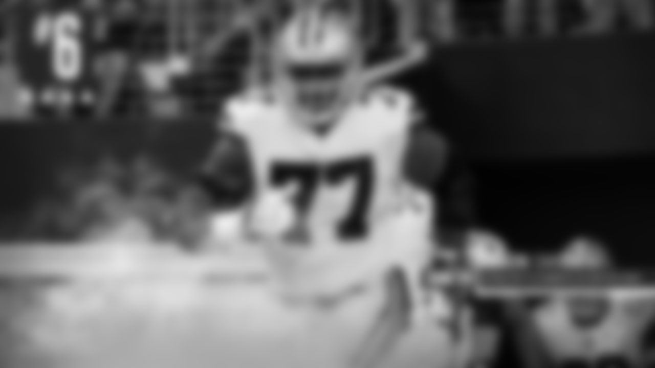6. Tyron Smith – He'd probably be higher on this list had it not been for a couple of penalties last week against the Patriots. Even with that, Smith has been borderline-dominant. A neck issue popped up last week but he played through that, although Smith had to leave last week's game with an ankle injury. But he returned in time to help lead the offense to the final two scoring drives. If Smith can stay healthy, he's headed towards another Pro Bowl selection.