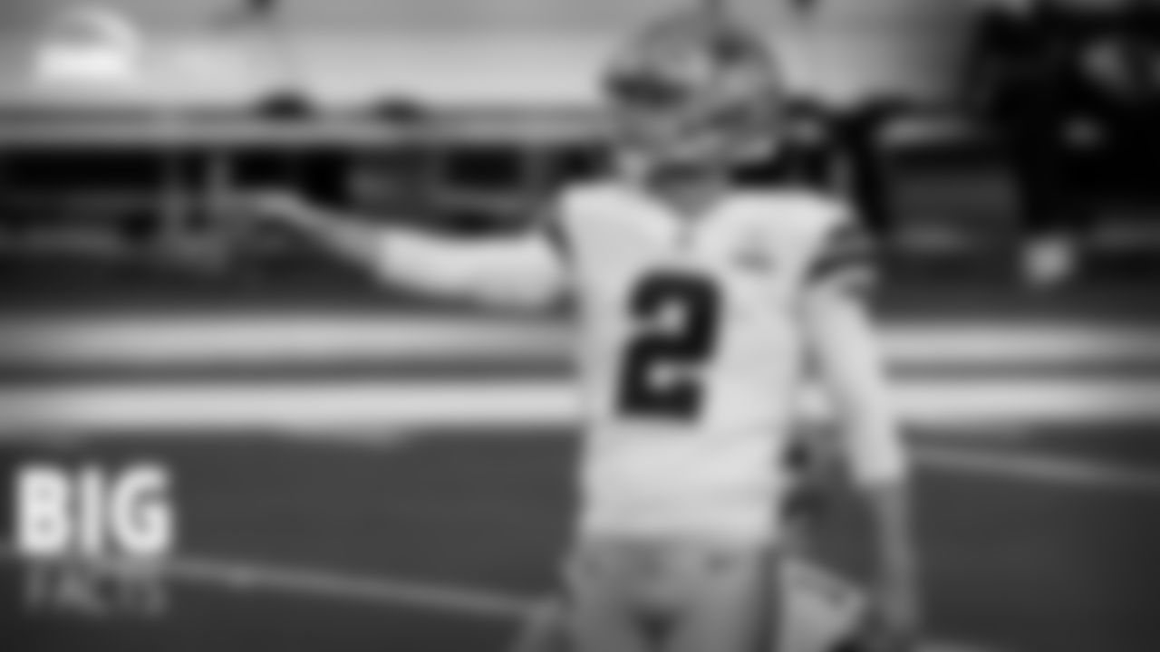 Greg Zuerlein needs four field goals to tie single-season franchise record
During his first season in Dallas, Greg Zuerlein has certainly had his ups and downs but has continued to be a normally reliable weapon for the Cowboys. He currently sits fourth on the list for most field goals made in a single season in franchise history with 30 makes, the second-highest total of his career. He needs just a pair of field goals on Sunday to tie Dan Bailey (2011) and Chris Boniol (1996) for second on the list but sits four away from the overall mark set by Richie Cunningham in 1997.