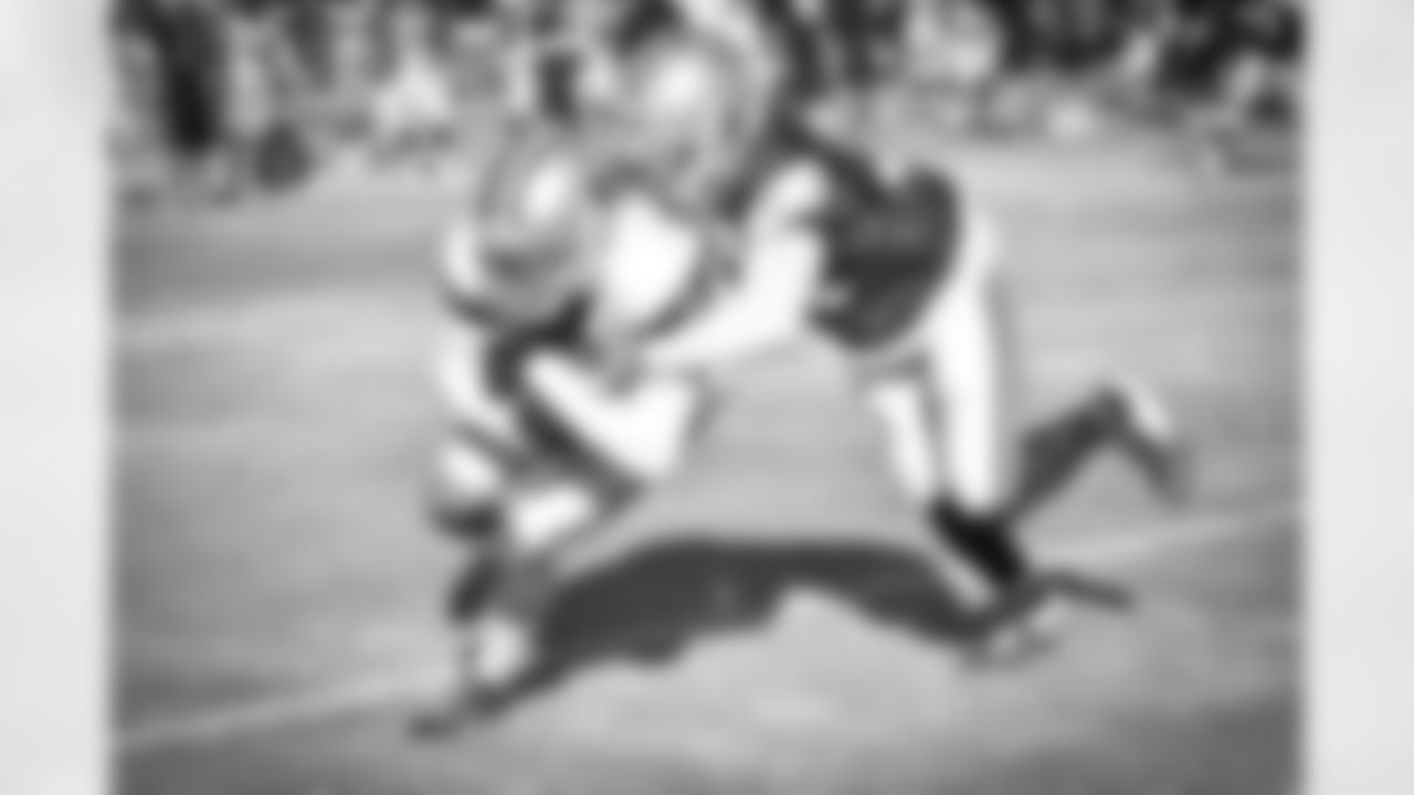 08012015_training_camp_afternoon_dunn_jj422.jpg