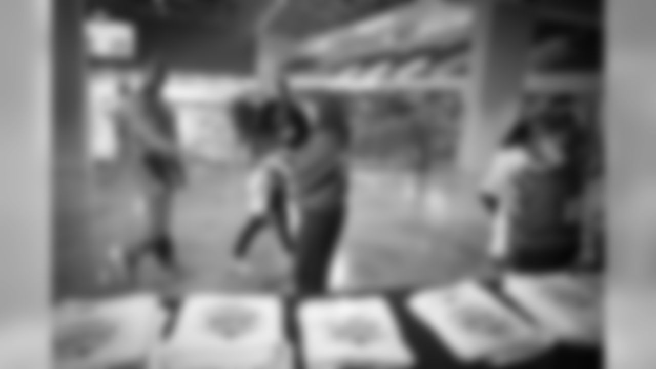 20160827_star_kickoff_quickies004.jpg