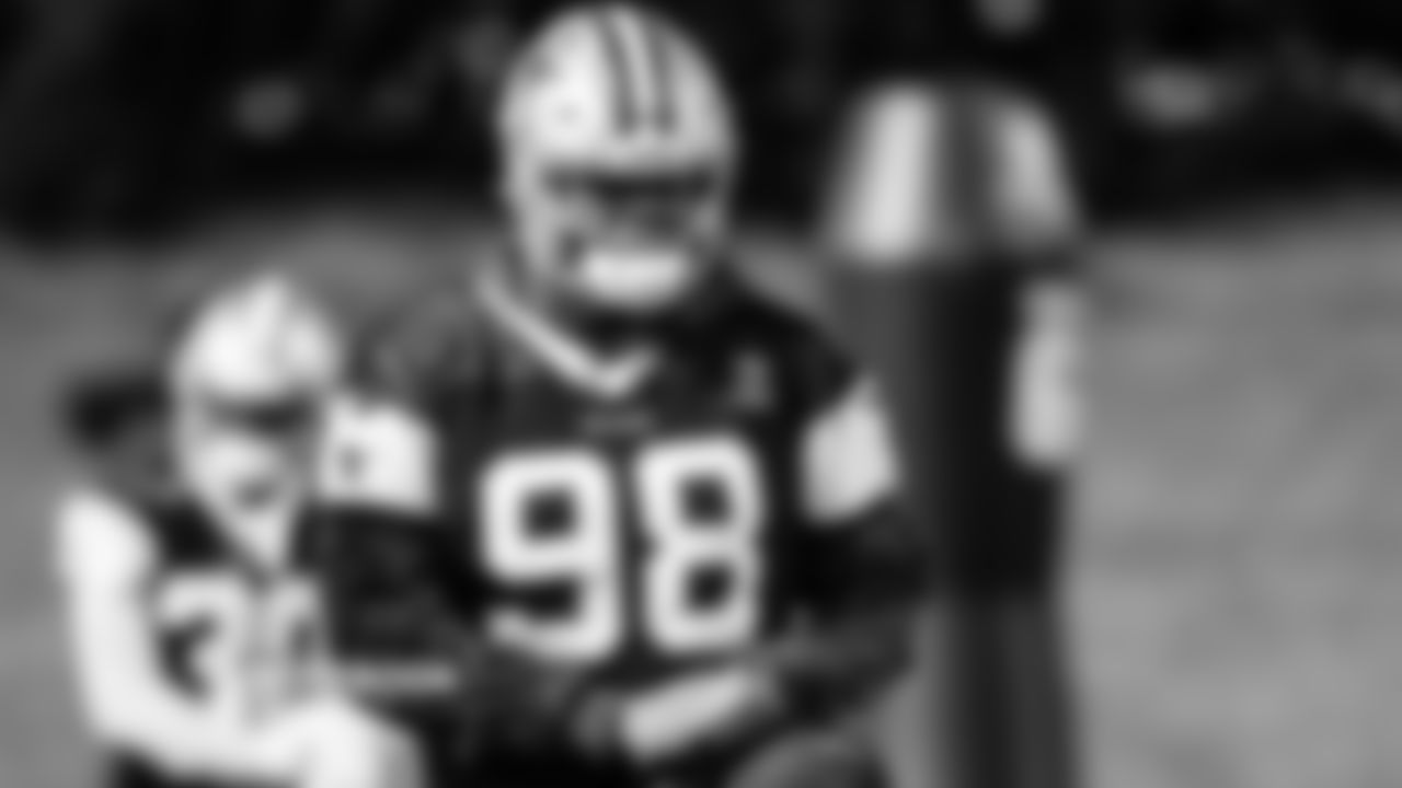 Notes--Next-WRs-Up;-Roster-Moves;-1,000-For-Zeke-3