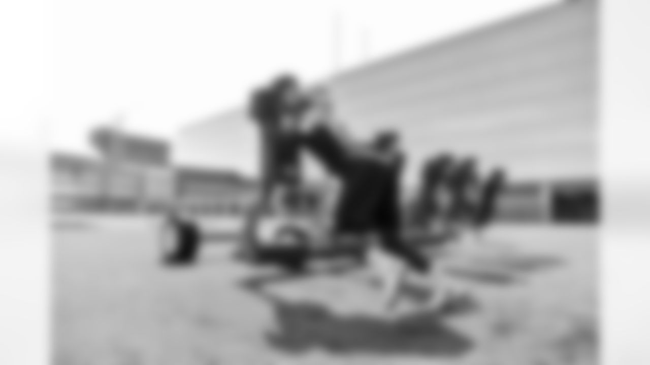 2016_practice_august_30th_the_star_selects_jj0257.jpg