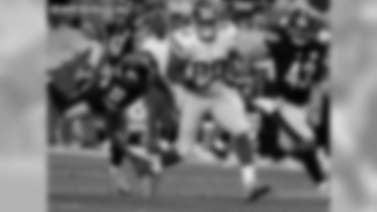 Victor Cruz - When he's healthy, he can be dangerous, especially in the slot.