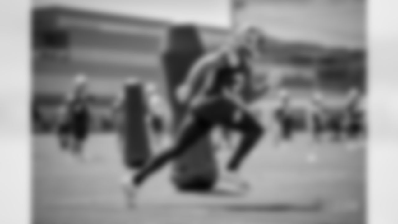 20180605_otas_byron_jones_selects_jj_98208.jpg