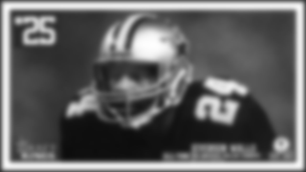 25. Everson Walls
Few cornerbacks have ever possessed the ballhawk abilities of Walls, who led the NFL with seven picks in 1982 and nine in 1985. He was the first player in history to lead the league in interceptions three times, and to this day, the feat has only been matched by Hall of Famer Ed Reed. In nine seasons with America's Team, Walls intercepted 44 passes, which ranks second in club record books behind only the 52 of Mel Renfro.