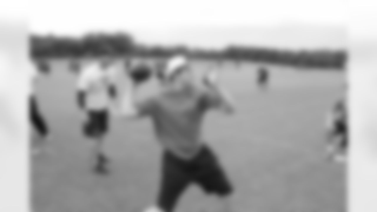 temp20140612_DAL_CowboysU_quickies142.jpg