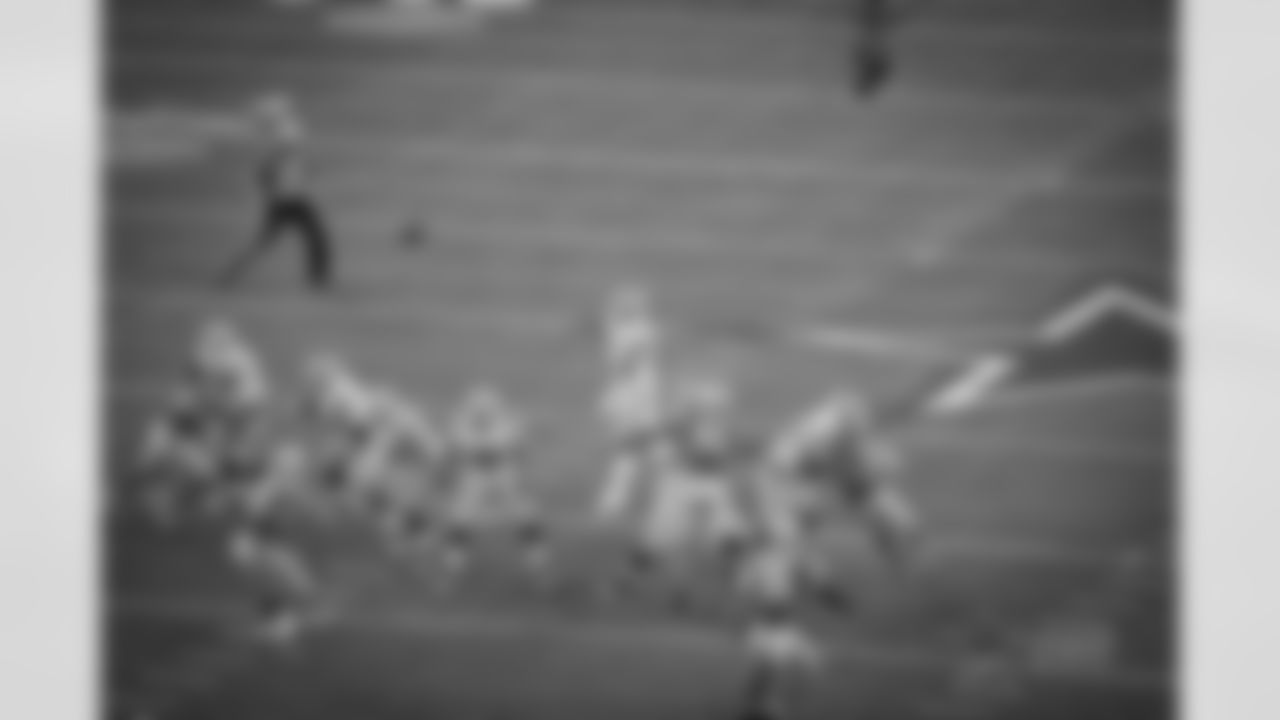 20161226_det_dal_quickies240.jpg