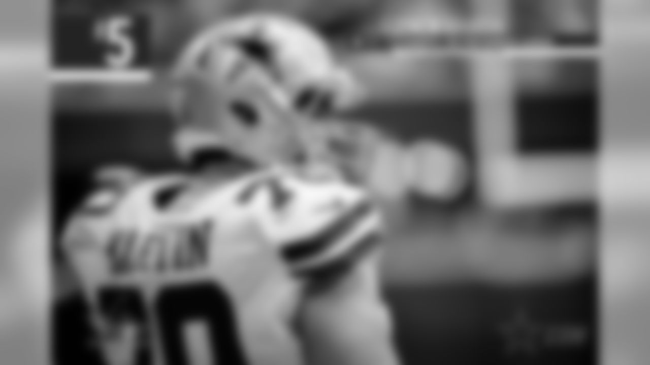 5. Zack Martin – Limited earlier in the week because of an injury, Martin was still dominant as usual. He was out on pulls and sweeps despite his knee issue and helped paved the way for a couple of big runs by the offense.