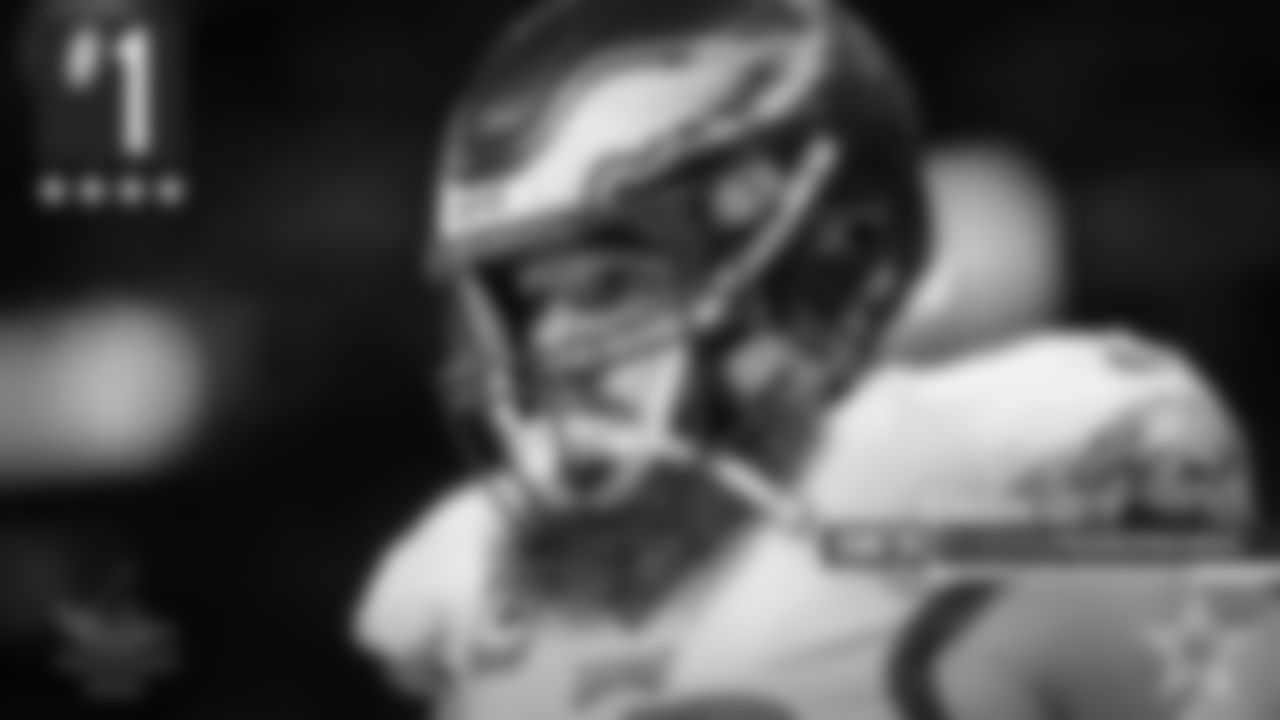 1. Jason Kelce: Lines up at center. One of the most athletic offensive linemen in the league. Outstanding playing speed/quickness. Plays with a burst. Scheme caters to his ability. Is asked to pull when uncovered to help on the second level. Shows lateral range. Can get to the outside in a hurry. Is able to adjust in space quickly. Outstanding body control and balance. Best when he can block on the angles. Knows how to position his body between the ball carrier and defender. Footwork helps for his pass sets. Gets away from the line quickly. If he has a weakness, he's not the strongest blocker. Powerful defenders can break him down on his pass set.