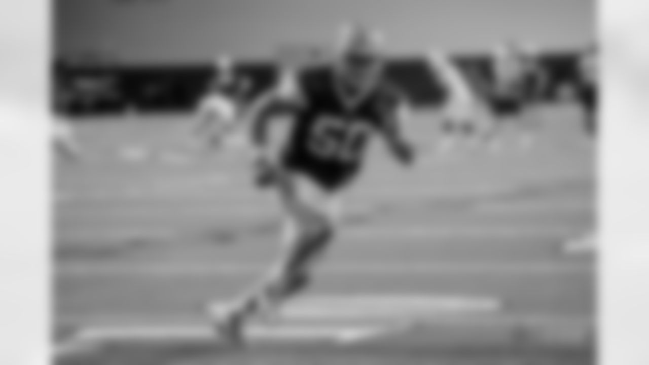 20170823_dal_sean_lee_selects_jj35615.jpg