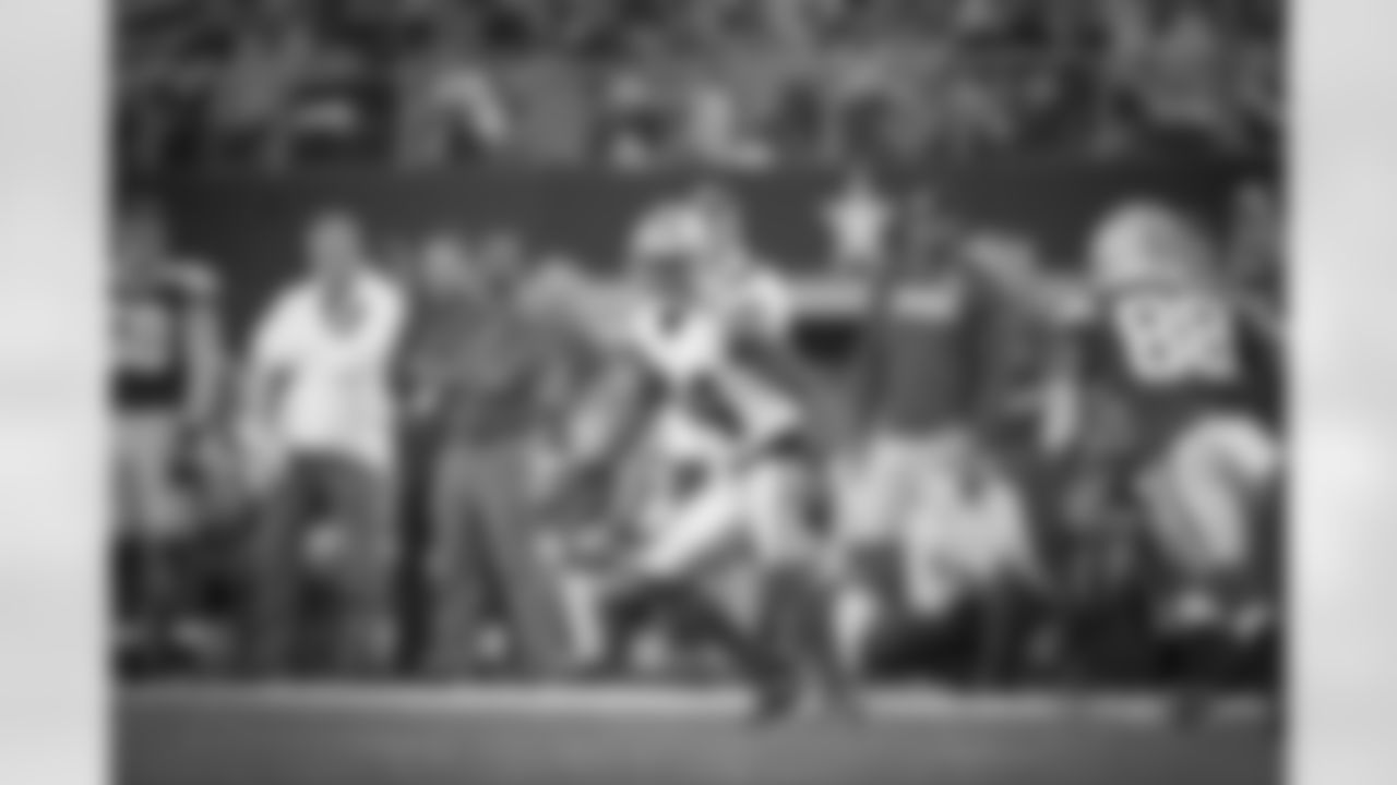 2010115_gb_dal_quickies124ss.jpg